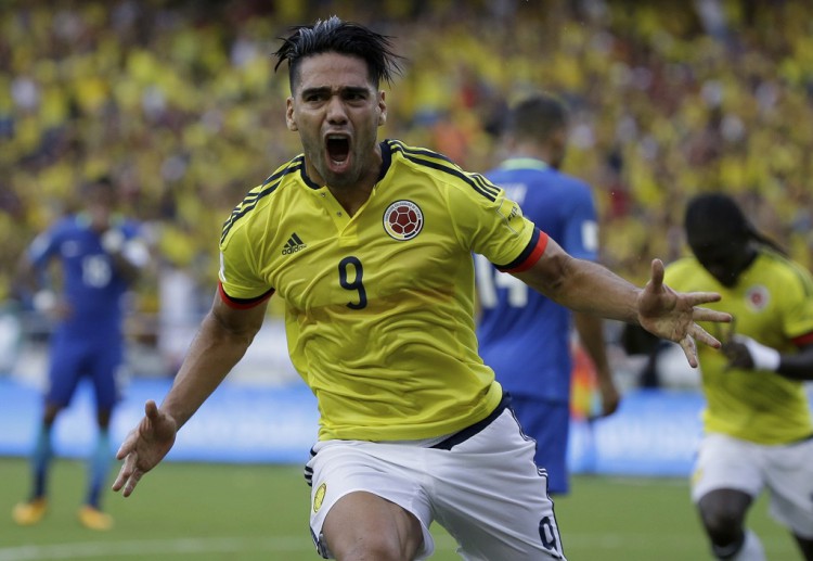 Radamel Falcao menghapus keunggulan Brazil di babak pertama saat Kolombia memaksa taruhan langsung berakhir imbang 1-1