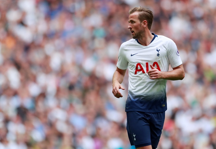 Harry Kane and Tottenham will look to snap the unbeaten streak of Premier League title rivals Liverpool