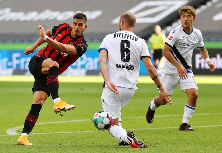 Gol hebat dicetak Andre Silva di Bundesliga