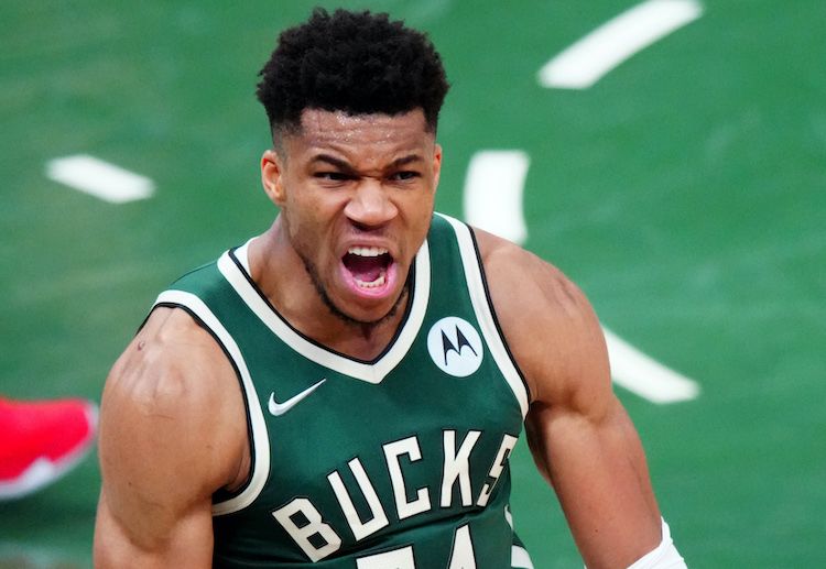 Dự đoán bóng rổ Finals NBA 2021 Milwaukee Bucks vs Phoenix Suns.