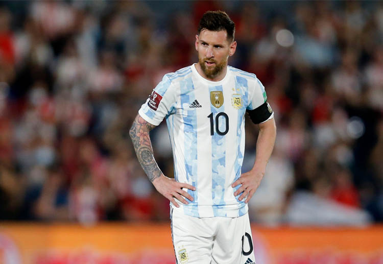 Vòng loại World Cup: Tại chiến dịch vòng loại này thì Argentina trải qua 9 trận đấu với 5 thắng và 4 trận chia điểm.