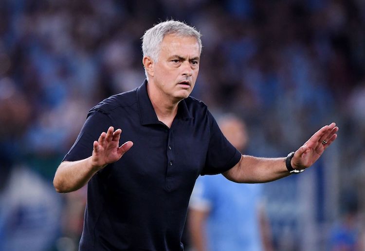 Jose Mourinho đang lung lay vị trí tại Serie A 2021/22