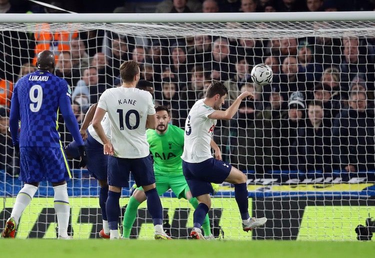 EFL Cup: Tottenham nỗ lực dồn lên tấn công trong khi Chelsea chủ động chơi phòng ngự phản công