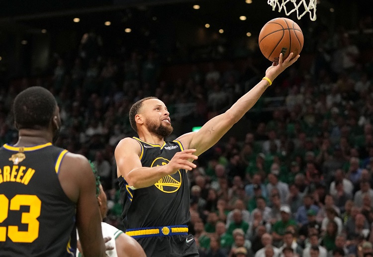 Stephen Curry xứng đáng là MVP của mùa giải NBA 2021/22.