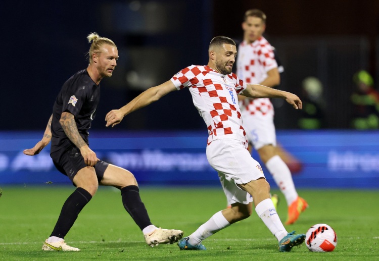 시몬 키예르는 UEFA 네이션스리그 덴마크 vs 프랑스 전을 준비하고 있다.