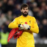 Alisson Becker adalah kiper terbaik sepak bola tahun 2023