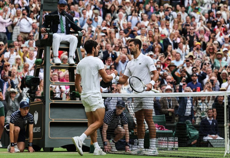 Novak Djokovic look to get the trophy in his 10th appearance in Wimbledon final