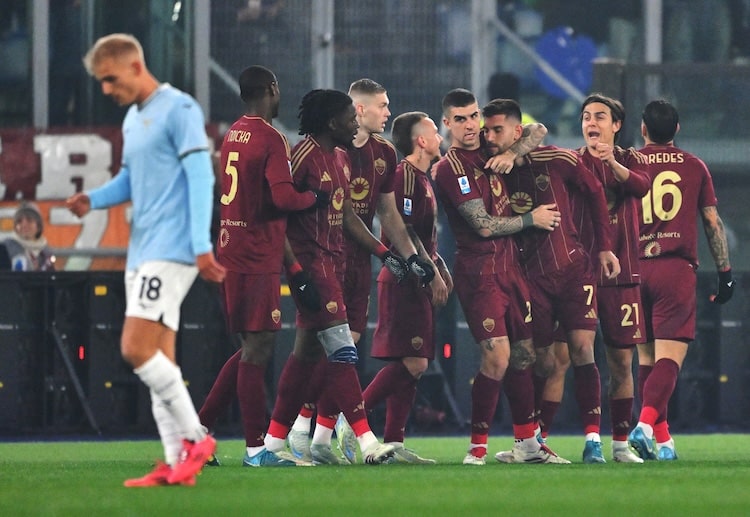 Roma giành chiến thắng ở trận derby thành Rome ở vòng 19 Serie A